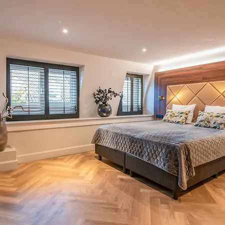 Boutique Scheepers 4*